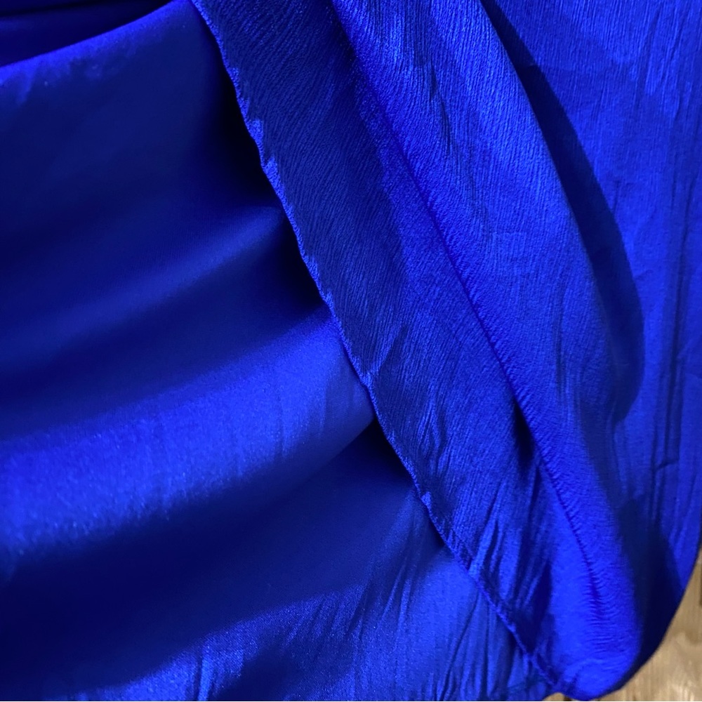 ๐One โค๏ธ Clothing, Los Angeles, Size Medium, Color Royal Blue, Sleeveless Dress - Picture 7 of 10